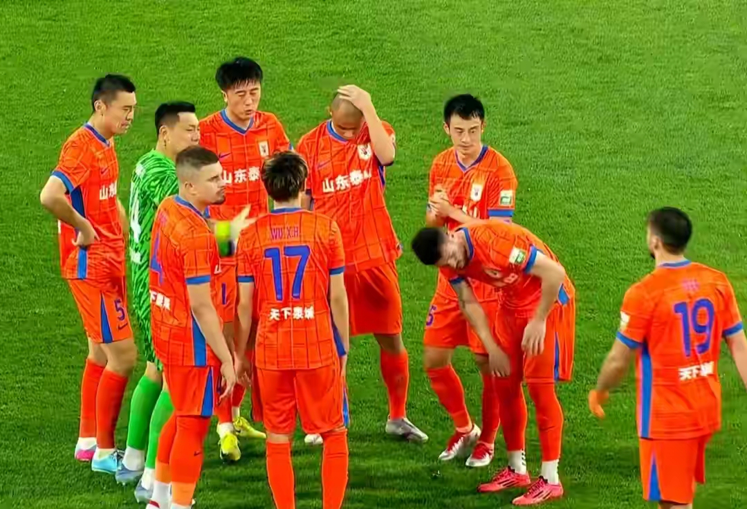 关于赛地聚焦:中超转会期热度飙升;山东泰山再遭质疑;赛场秩序良好;球探报告显示潜力的信息 关于赛地聚焦:中超转会期热度飙升;山东泰山再遭质疑;赛场秩序良好;球探报告显示潜力的信息